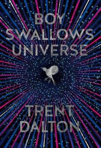 Boy Swallows Universe (Limited Gift Edition)